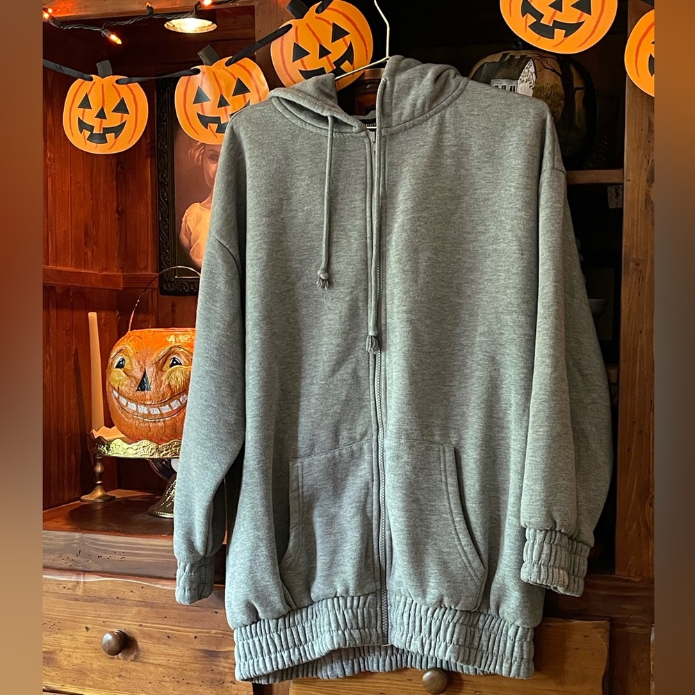 Forever 21 oversized zip up hoodie